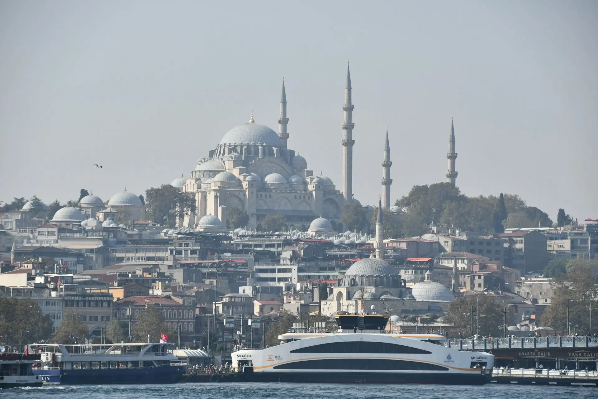 İstanbul da Ekonomik Kriz Derinleşti Esnaf Kepenk Kapatıyor
